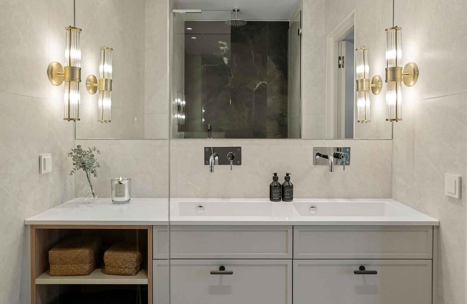 pamela-sandall-design-westlake-village-ca-functional-lighting-that-elevates-interior-design-traditional-full-service-interior-design